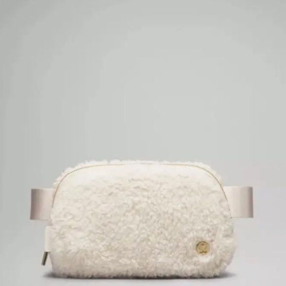 Lululemon everywhere belt bag - Picture 1 of 6